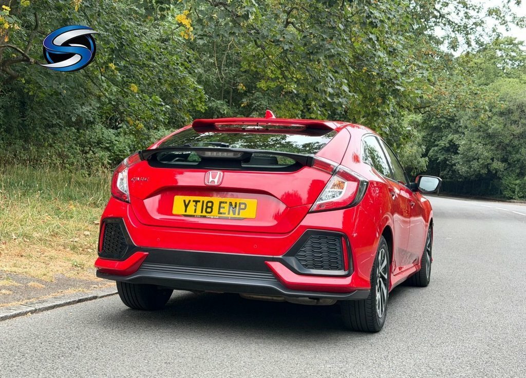 Honda Civic 1L Se Red #4
