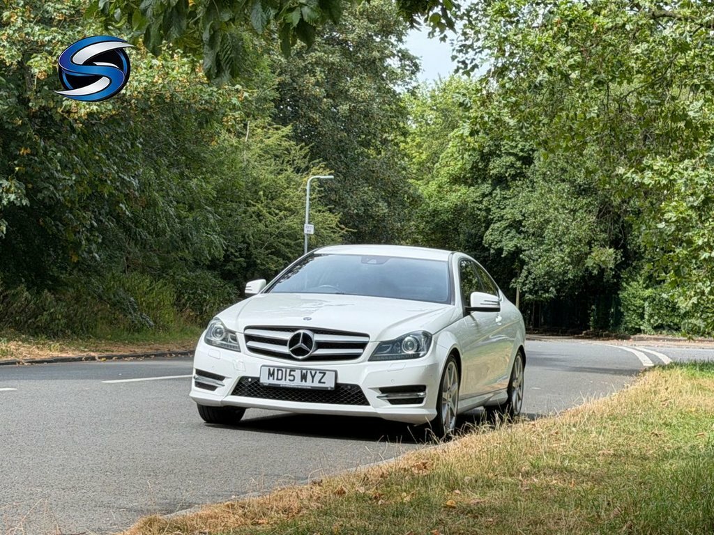 Mercedes-Benz C Class 2.1L Amg Sport Edition White #3