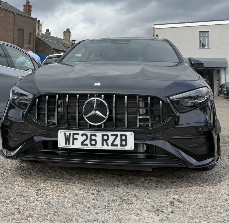 Mercedes-Benz A Class 2L Amg Black #2