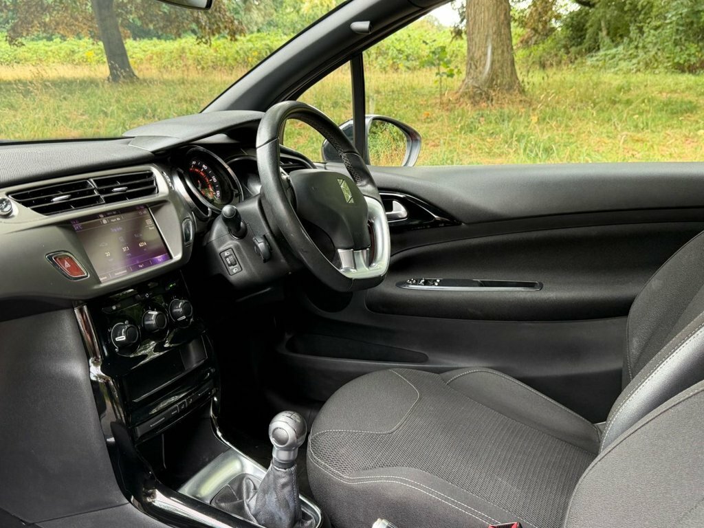 DS DS 3 1.6 Thp Prestige Hatchback Euro White #18
