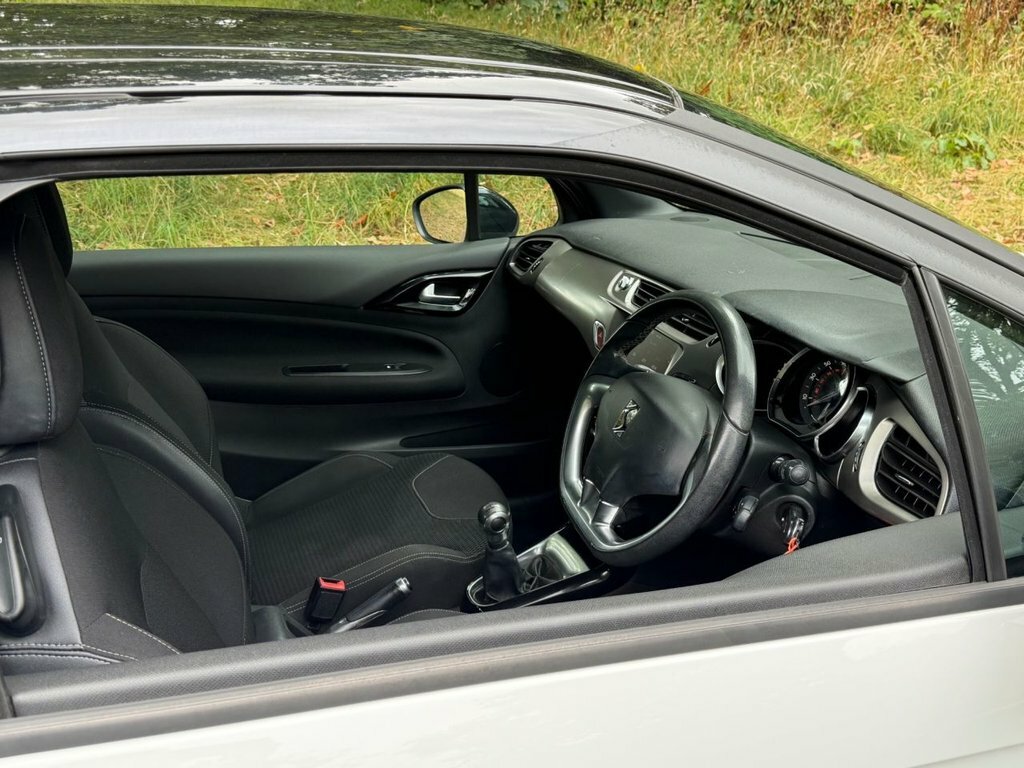 DS DS 3 1.6 Thp Prestige Hatchback Euro White #19