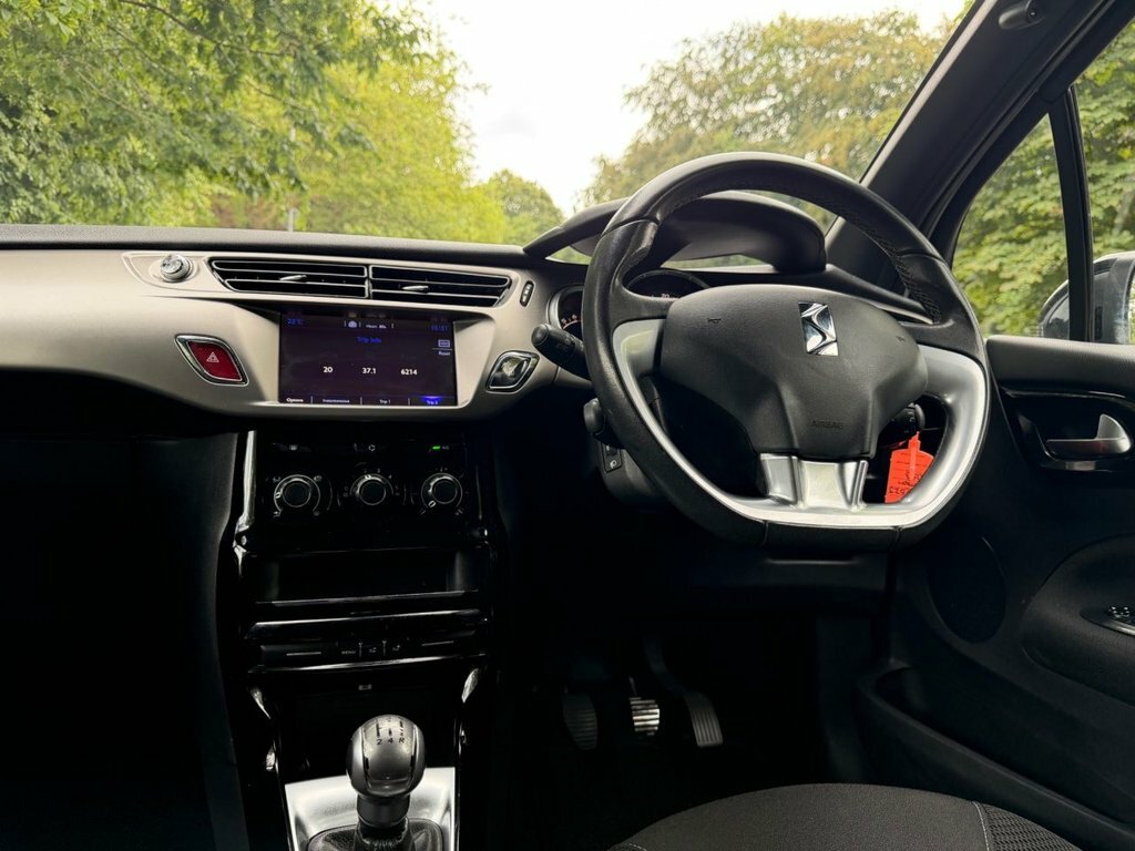DS DS 3 1.6 Thp Prestige Hatchback Euro White #25