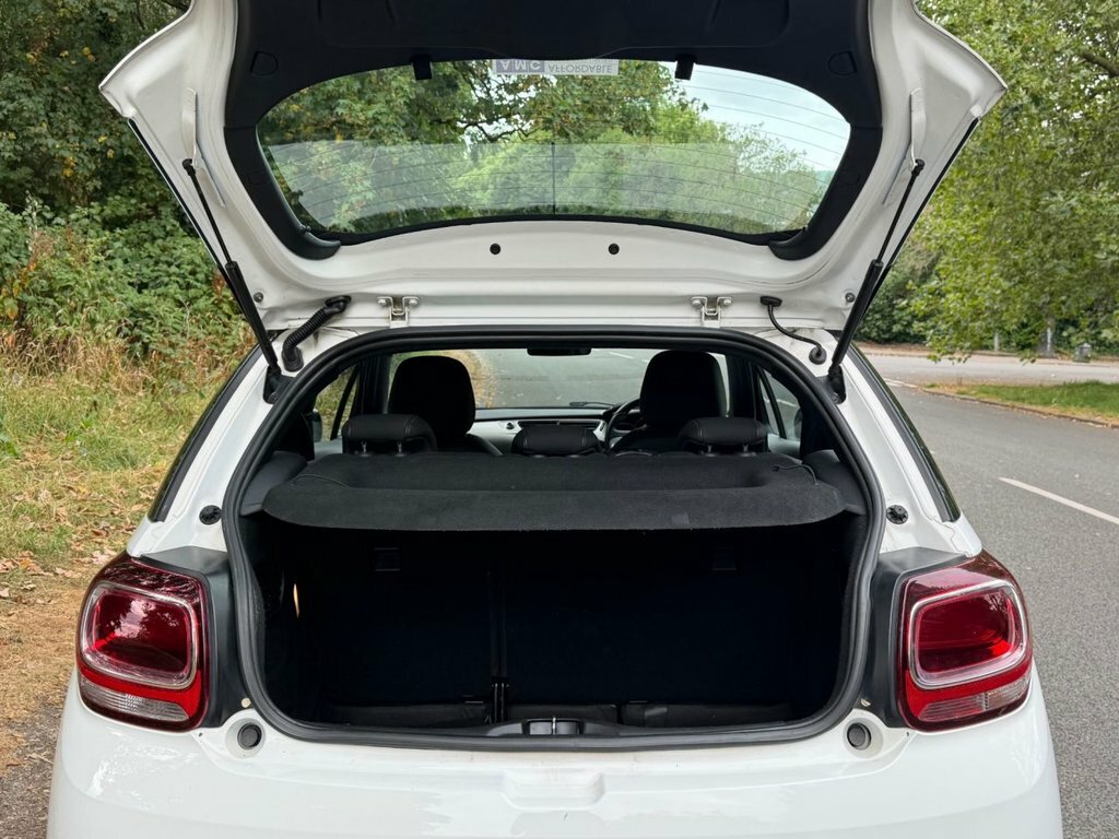DS DS 3 1.6 Thp Prestige Hatchback Euro White #20