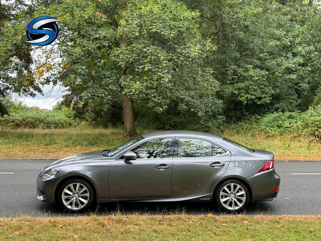 Lexus IS Saloon Grey #4
