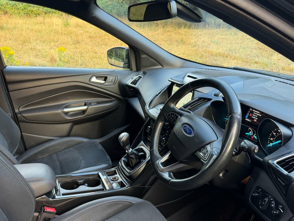 Ford Kuga 1.5L St-line Black #2