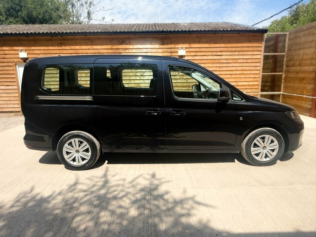 Volkswagen Caddy Maxi 1.5L Null Black #4
