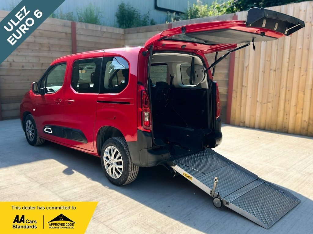 Citroen Berlingo 1.5L Feel Red
