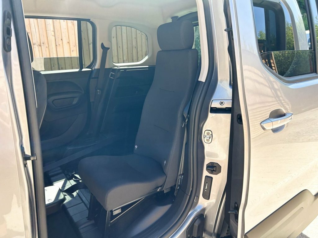 Peugeot Rifter 1.5L Allure Grey #6