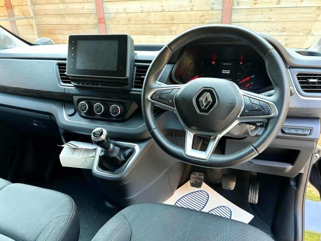 Renault Trafic 2L Extra NU24SVG Black #2
