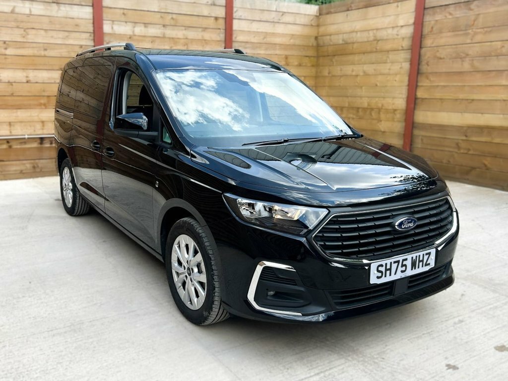 Ford Grand Tourneo Connect 2L Titanium Black #4