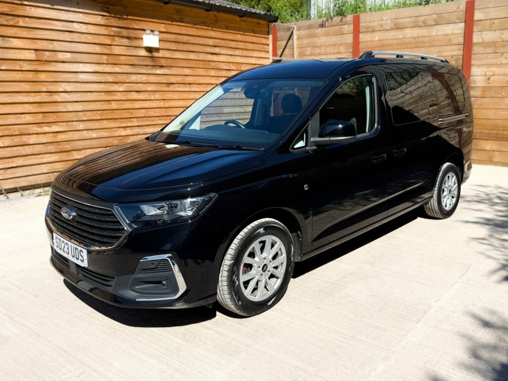 Ford Grand Tourneo Connect 2L Titanium Black #5