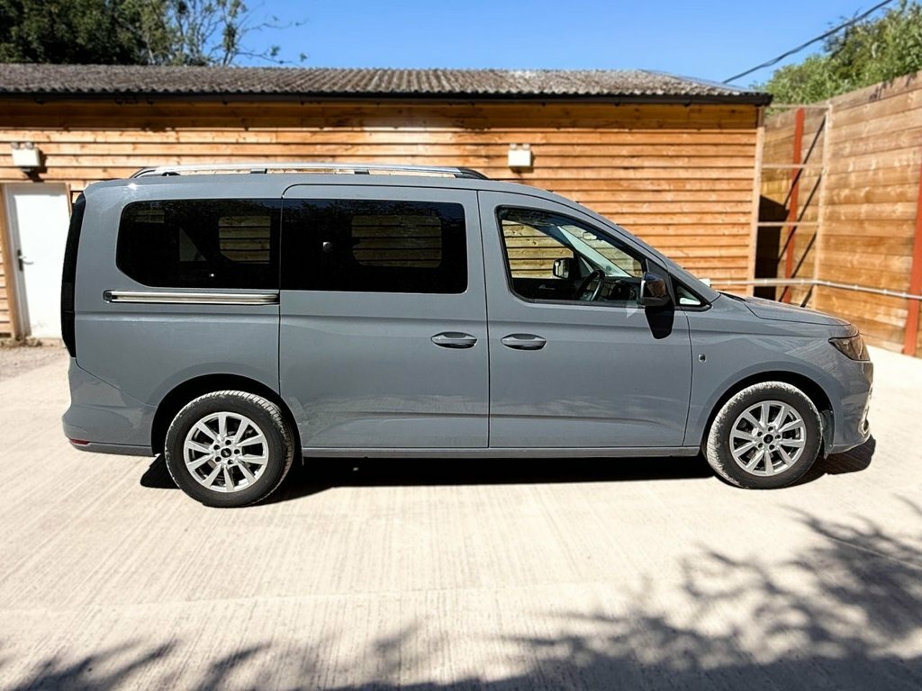 Ford Grand Tourneo Connect 2L Titanium Grey #5