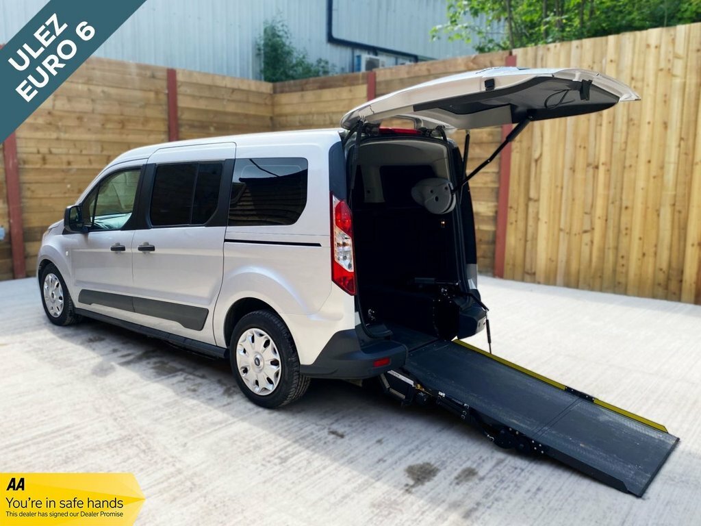 Ford Grand Tourneo Connect 1.5L Zetec Silver