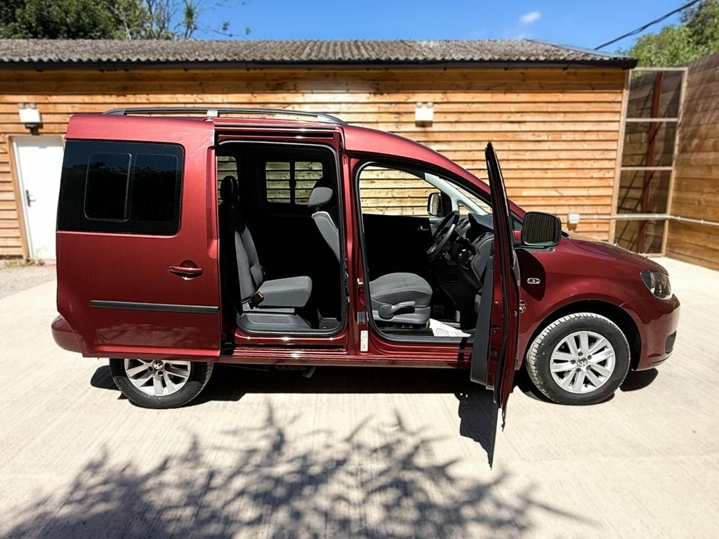 Volkswagen Caddy Life Life 2014 64 Purple #13