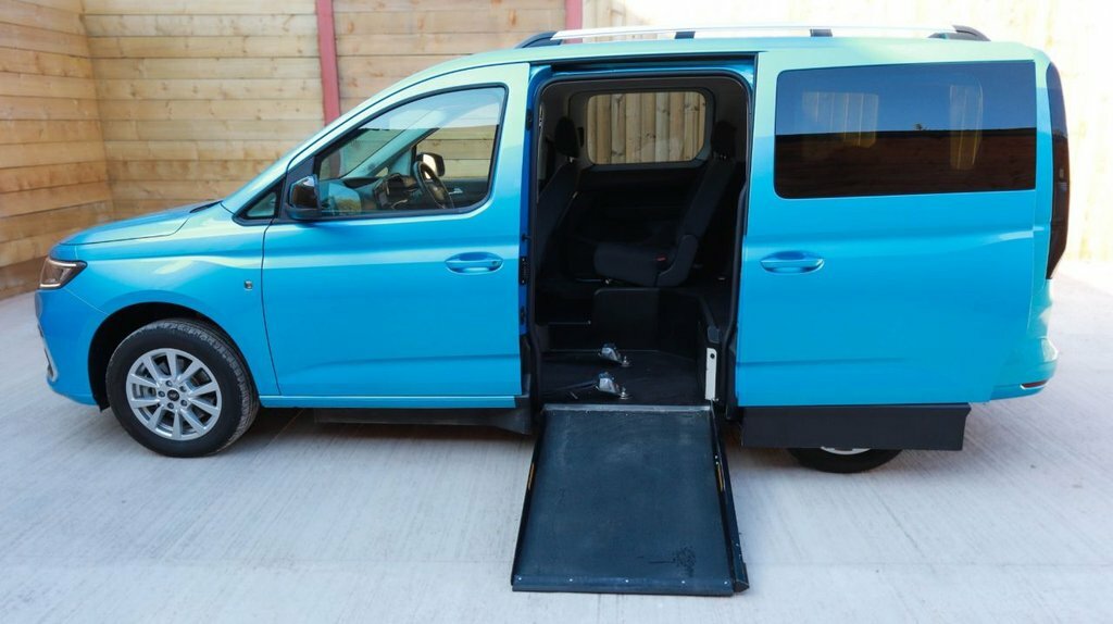 Ford Grand Tourneo Connect 1.5 Titanium Ecoboost Grey #11