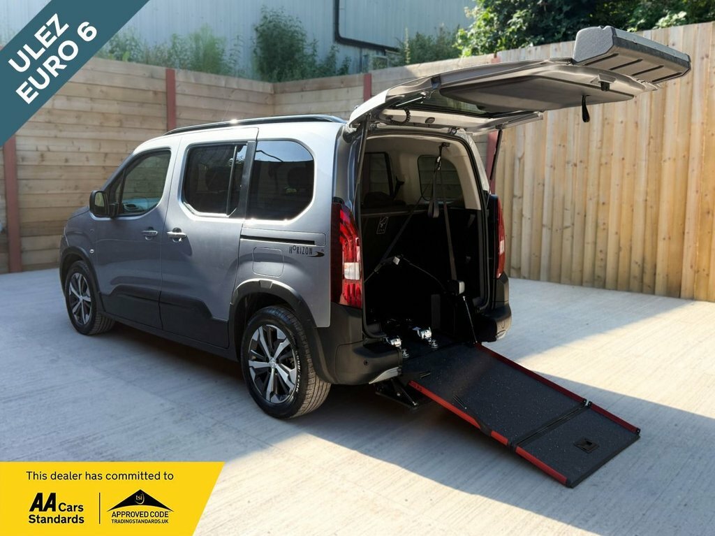 Peugeot Rifter Mpv SC73UUW Grey