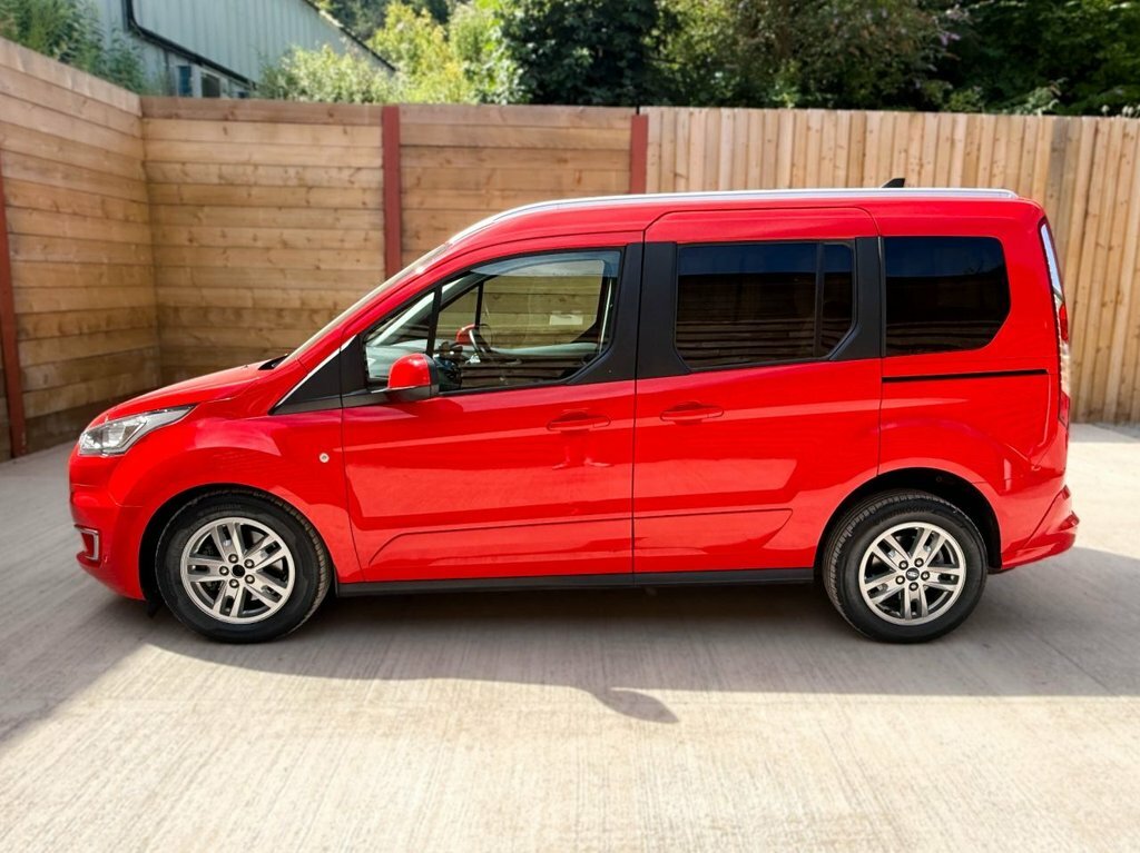 Ford Tourneo Connect 1.5L Titanium Red #6