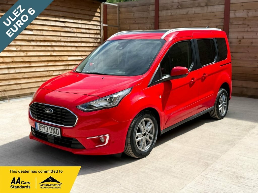 Ford Tourneo Connect 1.5L Titanium Red