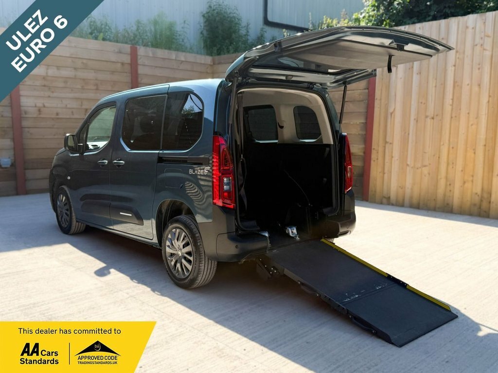 Citroen Berlingo 1.5L Plus M Blue