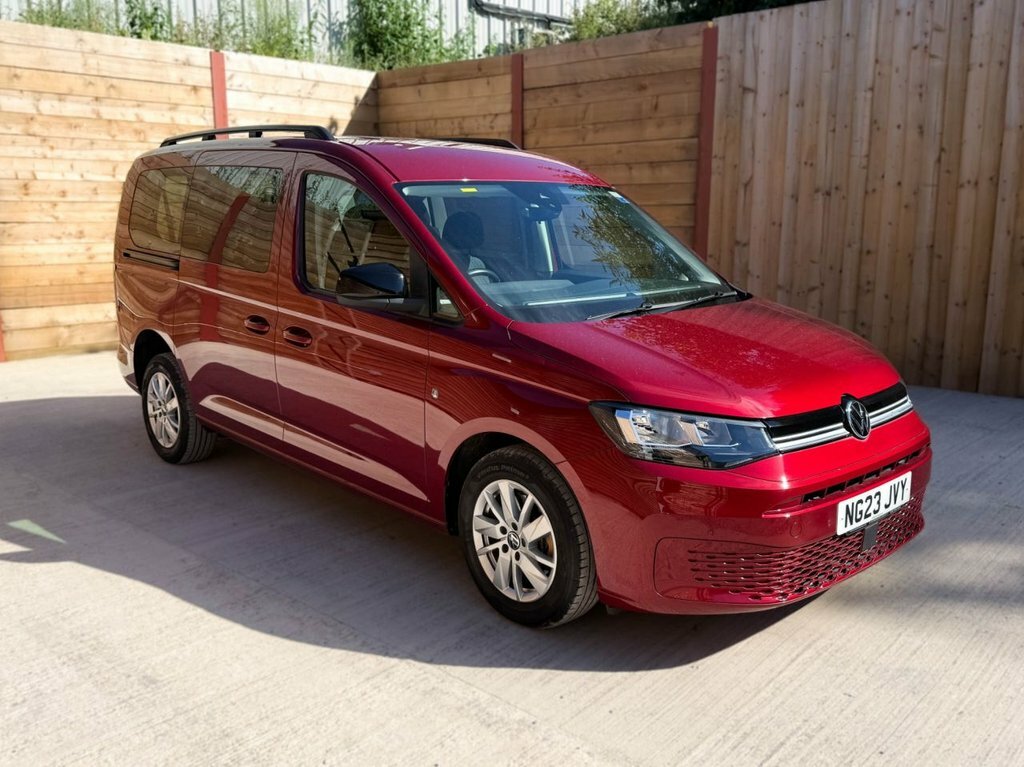 Volkswagen Caddy Maxi Life 1.5L Life Red #3