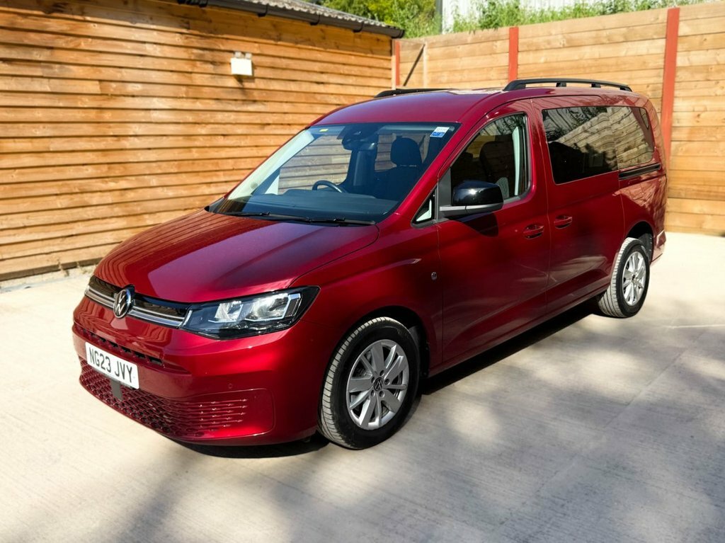 Volkswagen Caddy Maxi Life 1.5L Life Red #5