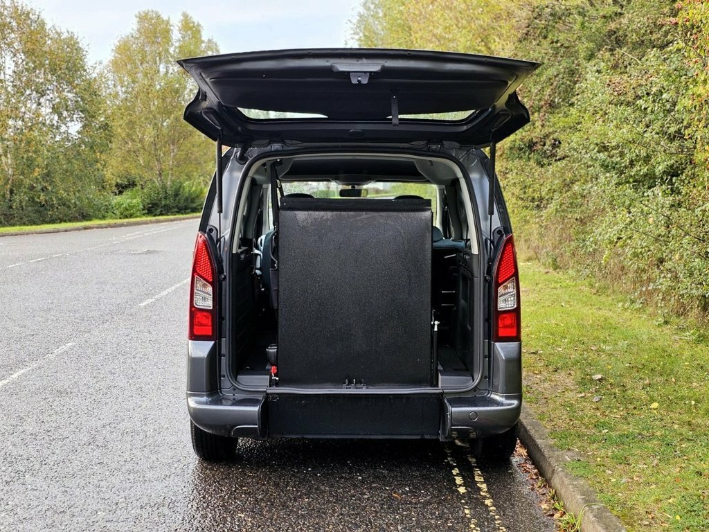 Citroen Berlingo E-hdi Airdream Xtr Egs 5-Door 4 Seater Wheelchair Silver #14