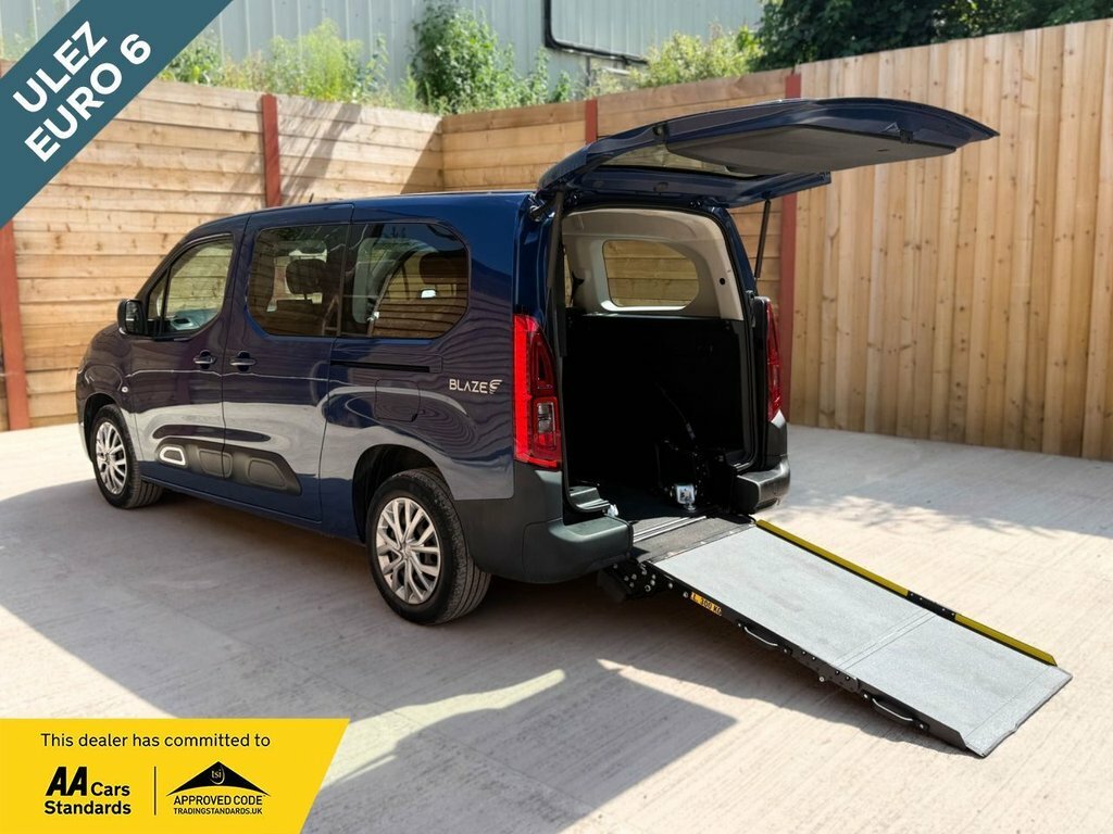 Citroen Berlingo 1.5L Feel WJ71XVS Blue
