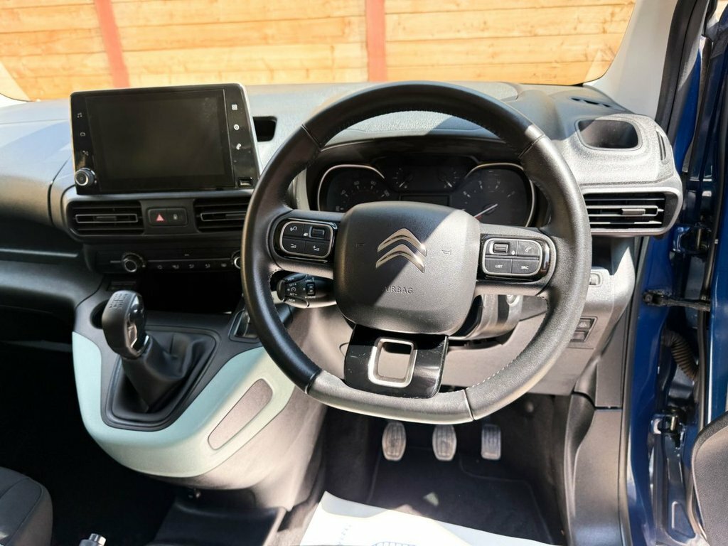 Citroen Berlingo 1.5L Feel WJ71XVS Blue #2
