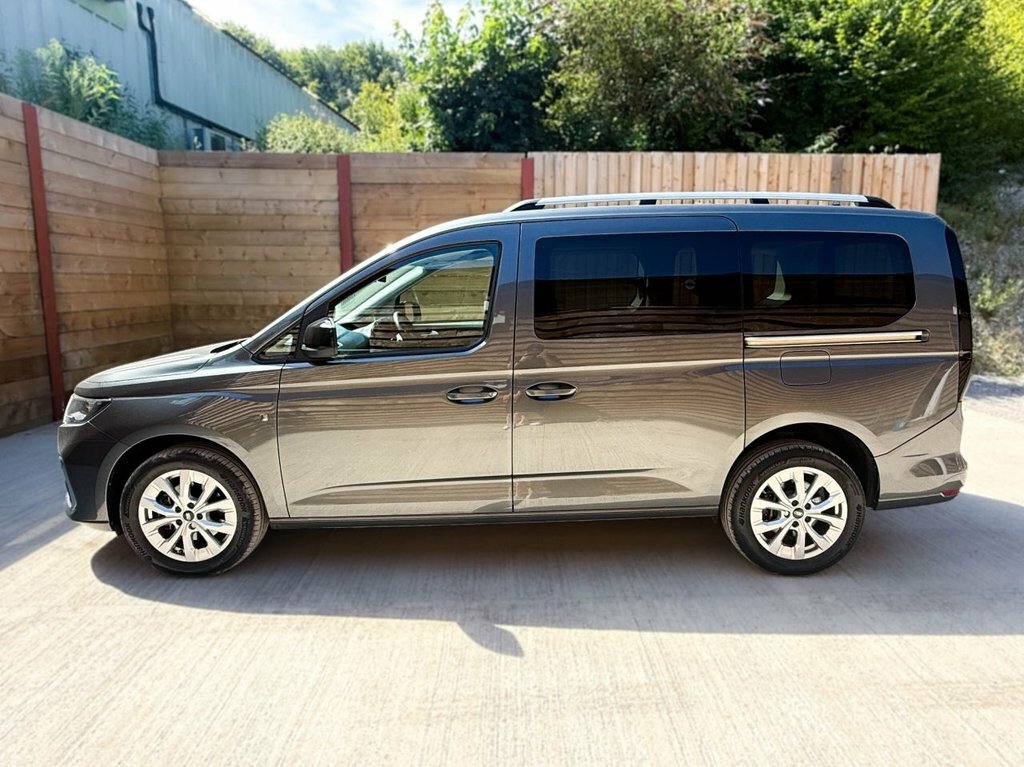 Ford Grand Tourneo Connect 1.5L Titanium Grey #3