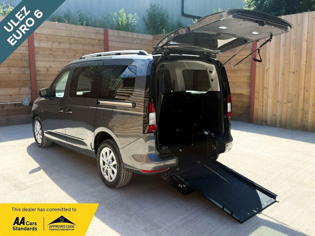 Ford Grand Tourneo Connect 1.5L Titanium Grey