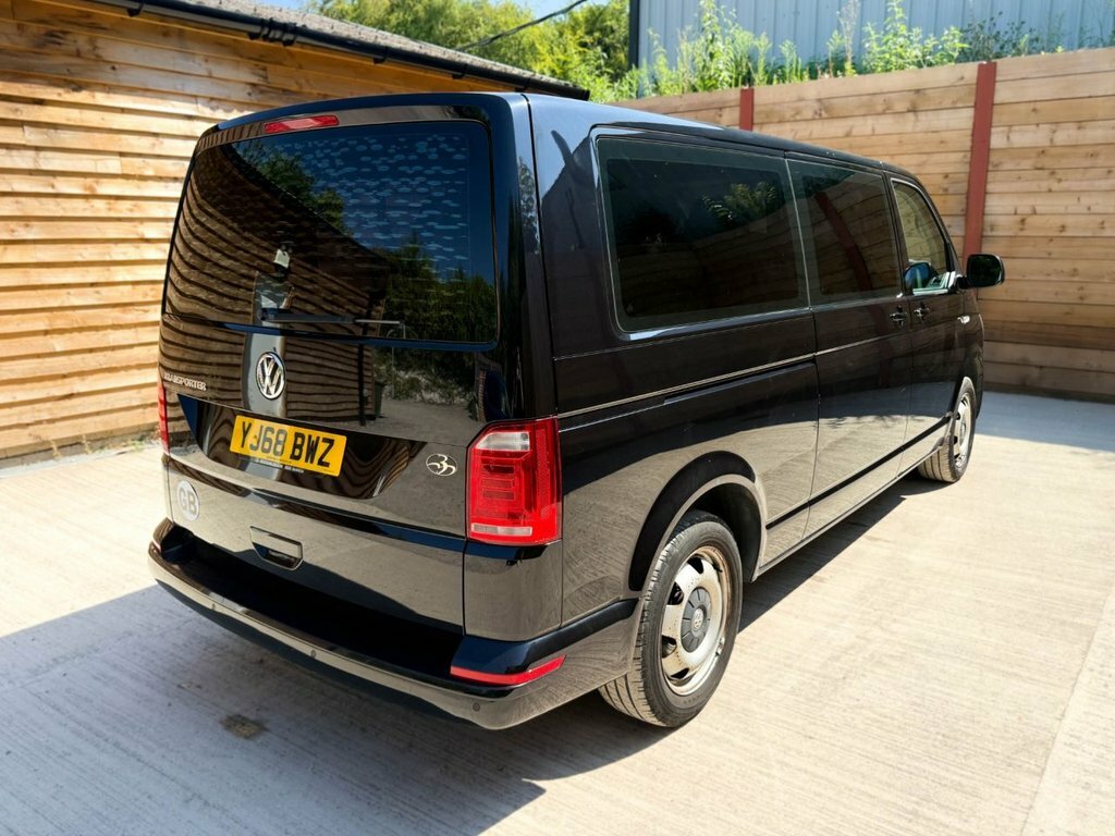 Volkswagen Transporter 2L Se Black #6