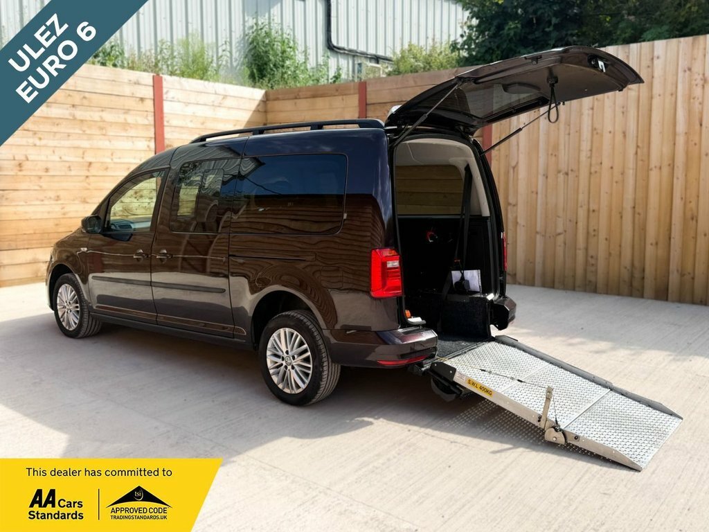 Volkswagen Caddy Maxi Life Mpv Purple