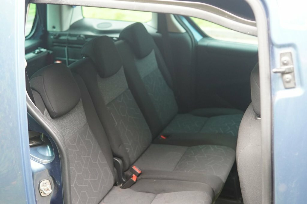 Peugeot Partner Tepee 1.2 Puretech 110 Active Grey #24