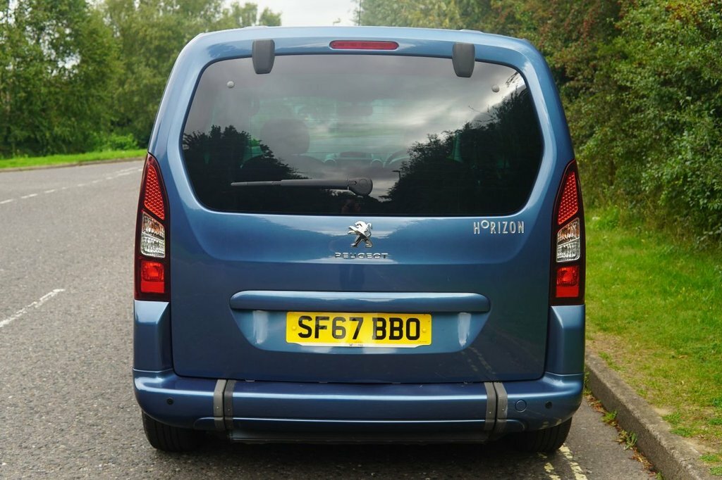 Peugeot Partner Tepee 1.2 Puretech 110 Active Grey #12