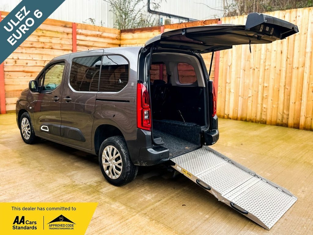 Citroen Berlingo 1.5L Feel Grey