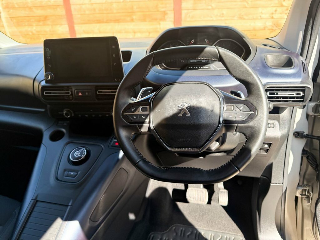 Peugeot Rifter 1.5L Allure Beige #2