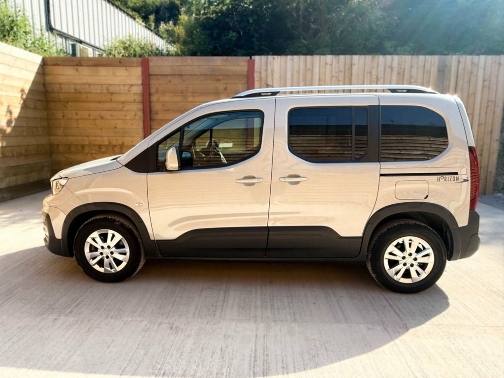 Peugeot Rifter 1.5L Allure Beige #5