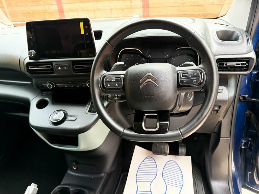 Citroen Berlingo 1.5L Feel Blue #2