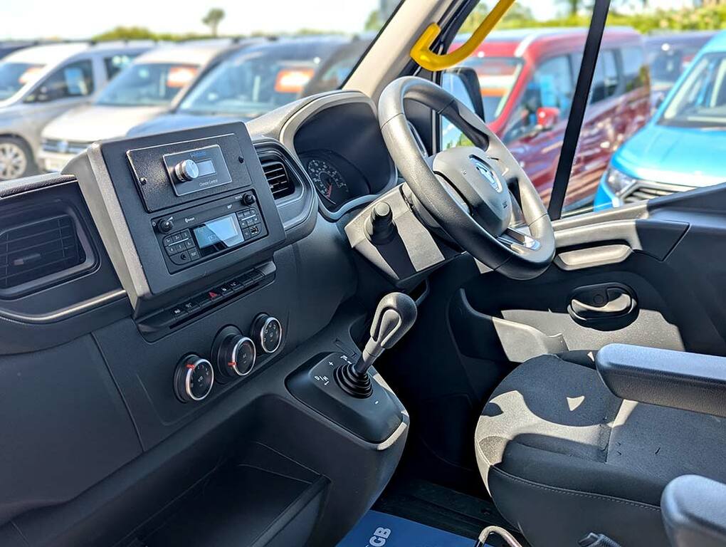 Renault Master Dci 135Ps Business 7 Seats Fwd Lwb Euro 6 With Toi White #9
