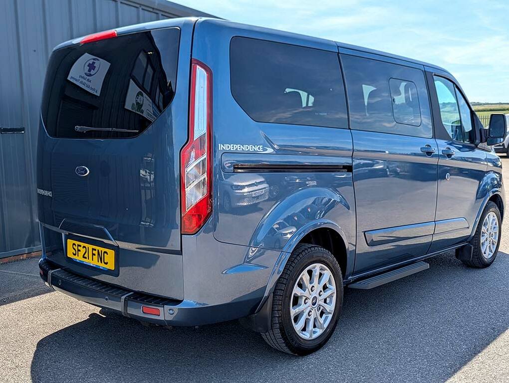 Ford Tourneo Custom 2.0 Low Roof Titanium Wav 