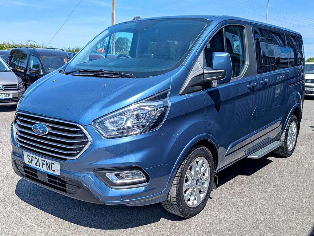 Ford Tourneo Custom 2.0 Low Roof Titanium Wav #3