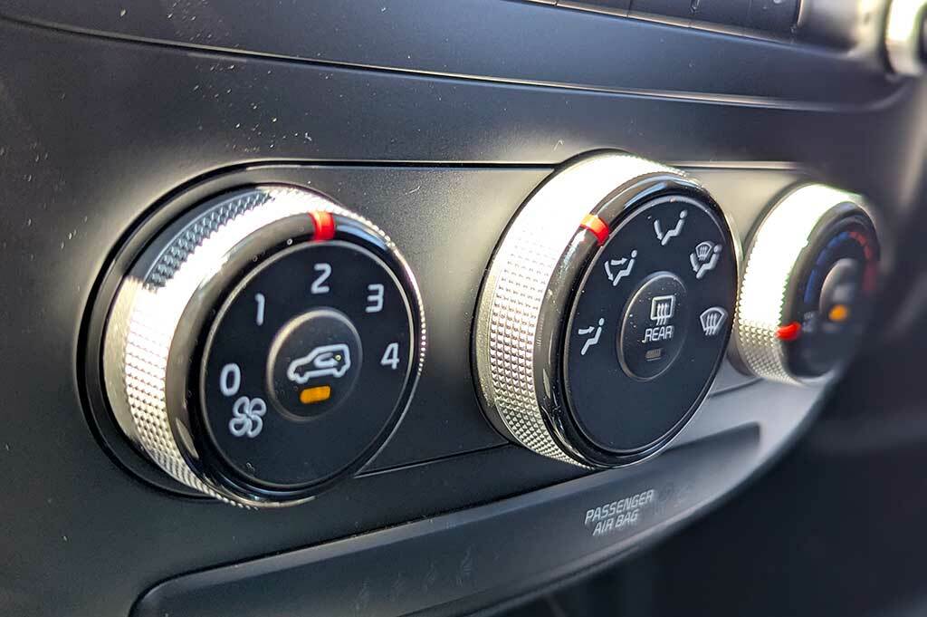 Kia Soul Hatchback Silver #15