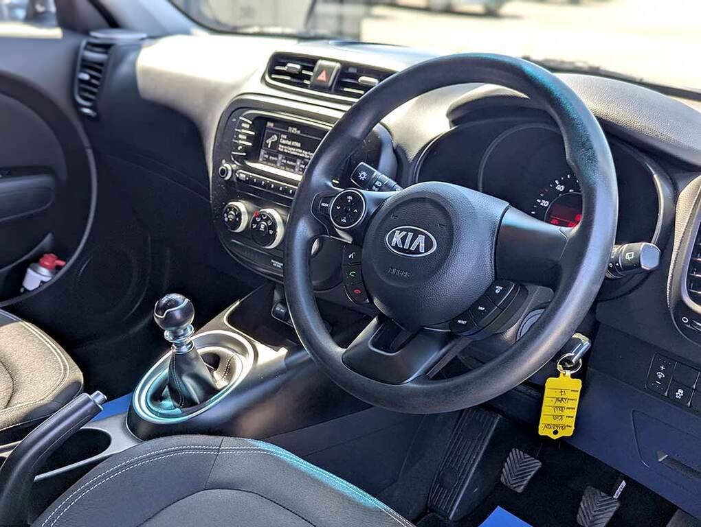Kia Soul Hatchback Silver #21