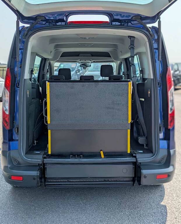 Ford Grand Tourneo Connect 1.5 Tdci Zetec Wav #6