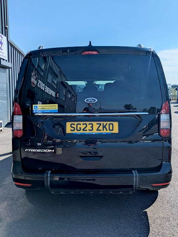 Ford Grand Tourneo Connect Freedom Rs 2.0 Titanium Wav SG23ZKO #5