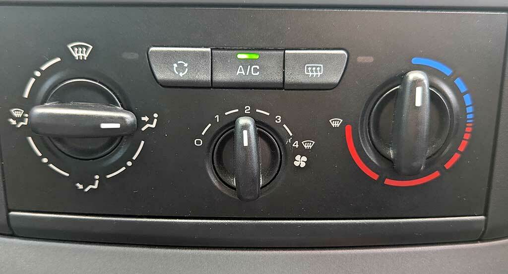 Citroen Berlingo Multispace 1.6 Bluehdi Xtr Black #15