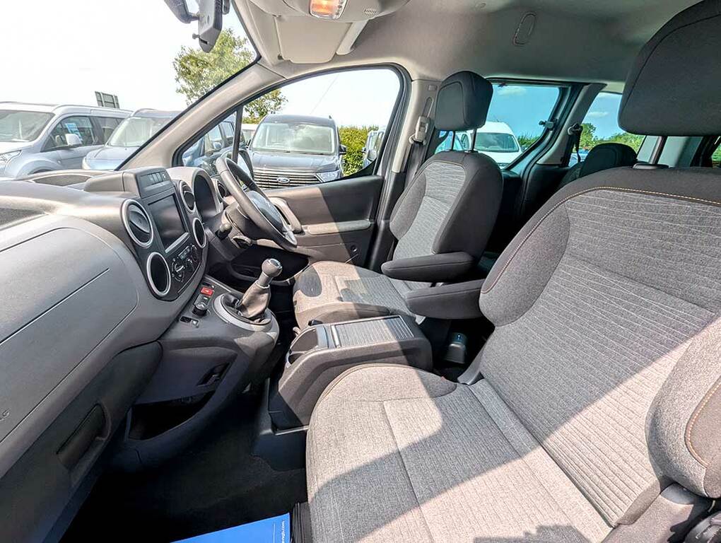 Citroen Berlingo Multispace 1.6 Bluehdi Xtr Black #14