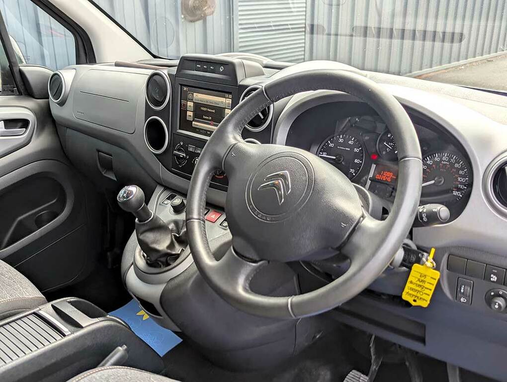 Citroen Berlingo Multispace 1.6 Bluehdi Xtr Black #12