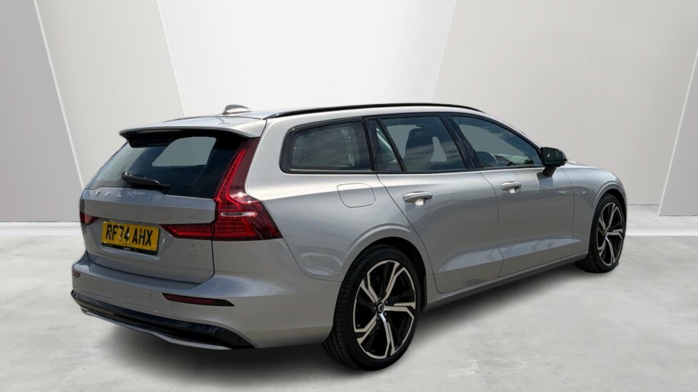 Volvo V60 Plus, B4 Mild Hybrid, Dark RF74AHX Silver #2
