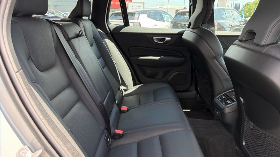 Volvo V60 Plus, B4 Mild Hybrid, Dark RF74AHX Silver #6